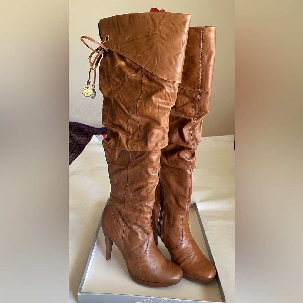 Jessica Simpson Brown Over the Knee Boots with Slouchy Fit and Rounded Toe